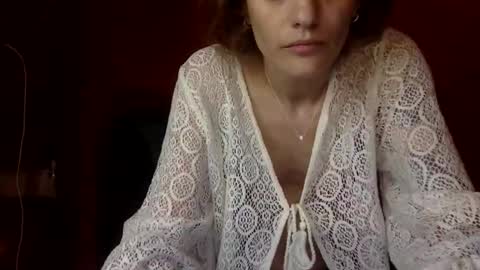 Snapshot of norablues chatting on 09/22/25, 09:06 norablues online show from 09/22/25, 09:06