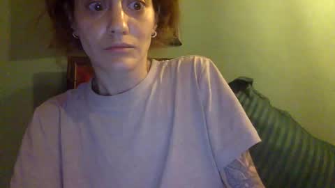 Snapshot of norablues chatting on 09/27/25, 04:23 norablues online show from 09/27/25, 04:23