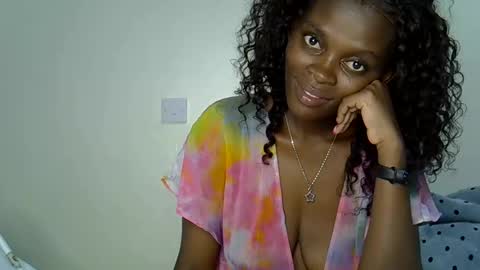 norah_pure online show from 12/26/24, 12:25