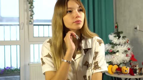 Eva online show from 12/12/24, 09:19