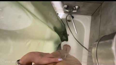 Eva online show from 01/30/25, 07:59