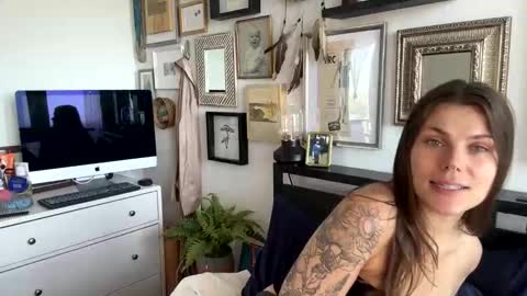 Nordic Belle online show from 06/02/26, 03:03
