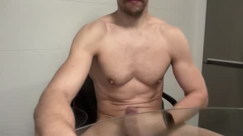 north_guy799643 online show from 02/09/26, 04:00