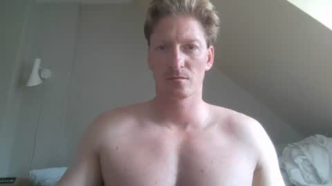 norway_male online show from 07/07/26, 12:09