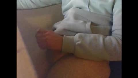 nostrezzzcum online show from 11/13/25, 01:48