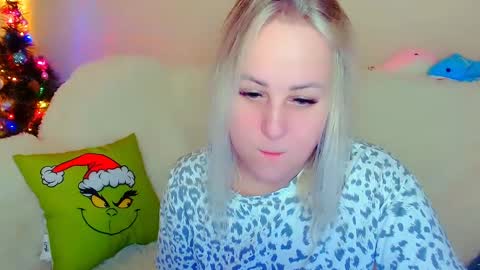 hi glad to chat online show from 12/27/24, 04:15