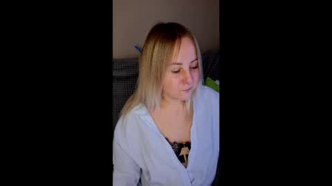 hi glad to chat online show from 10/09/25, 06:33