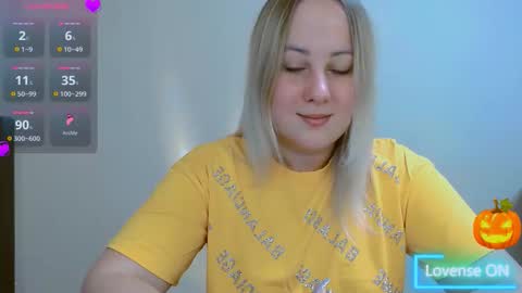 hi glad to chat online show from 10/31/25, 07:09