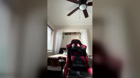 notmeantforeggs online show from 03/10/26, 03:06