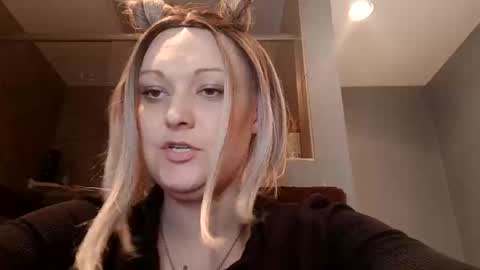 notouchmami online show from 10/29/25, 03:53