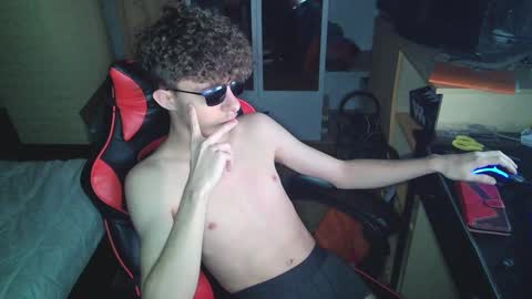 Snapshot of notspace_721128 chatting on 03/02/25, 09:01 NotSpace online show from 03/02/25, 09:01