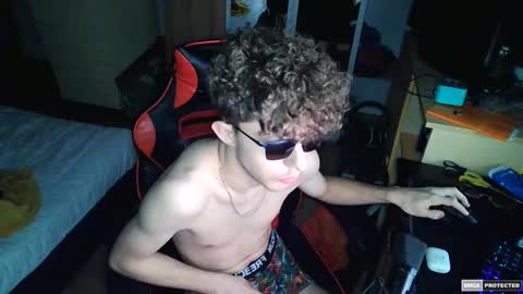 Snapshot of notspace_721128 chatting on 03/07/25, 10:21 NotSpace online show from 03/07/25, 10:21