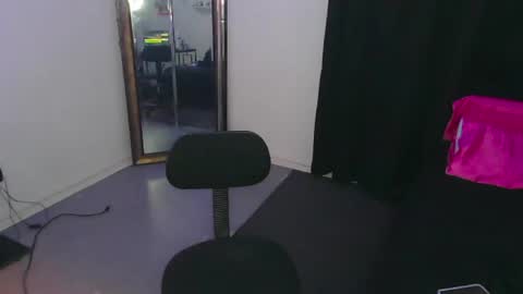 Nouveauho3 online show from 05/25/26, 09:59