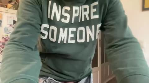 Snapshot of noux69 chatting on 11/20/25, 12:05 noux69 online show from 11/20/25, 12:05