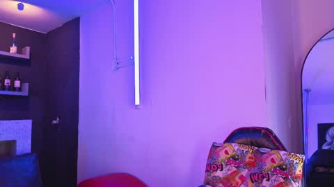 Nova Salvatore online show from 04/09/26, 08:47