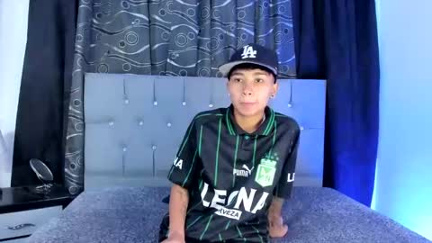 Snapshot of nova_sex1 chatting on 12/19/24, 04:13 nova online show from 12/19/24, 04:13