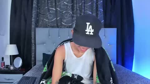 Snapshot of nova_sex1 chatting on 01/18/25, 09:02 nova online show from 01/18/25, 09:02