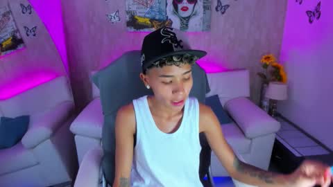 Snapshot of nova_sex1 chatting on 12/14/25, 05:46 nova online show from 12/14/25, 05:46