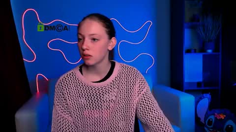 Snapshot of nova_sky_ chatting on 04/10/26, 09:25 Nova online show from 04/10/26, 09:25