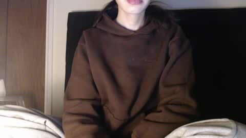 Olivia online show from 01/28/25, 12:47