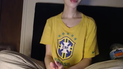 Olivia online show from 01/29/25, 02:51