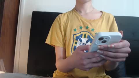 Olivia online show from 02/25/25, 10:07