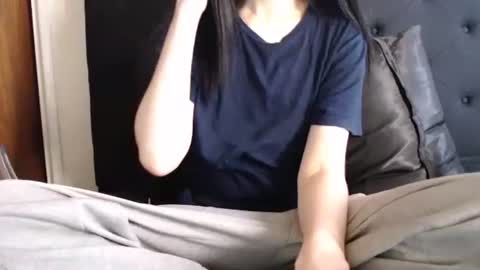 Olivia online show from 11/02/25, 08:55