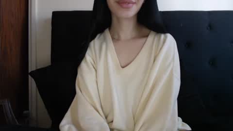 Olivia online show from 11/23/25, 04:40