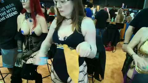 Nova Harper online show from 04/10/26, 10:25