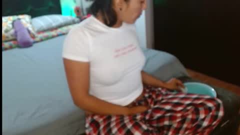 Snapshot of novaperotti chatting on 01/30/25, 04:48 novaperotti online show from 01/30/25, 04:48