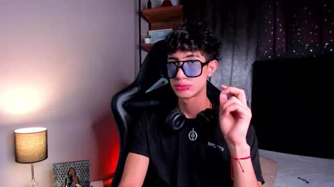 Snapshot of novawheeler chatting on 11/22/25, 07:02 Nova online show from 11/22/25, 07:02