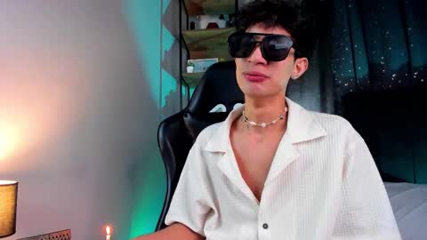 Snapshot of novawheeler chatting on 11/23/25, 03:12 Nova online show from 11/23/25, 03:12