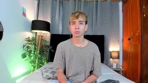 NovayBrian online show from 02/11/25, 04:33