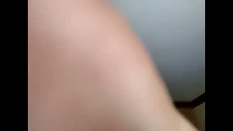 Snapshot of nowornever669 chatting on 10/06/25, 03:26 CLOUDYKINF online show from 10/06/25, 03:26