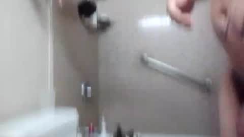 Snapshot of nowornever669 chatting on 11/05/25, 05:02 CLOUDYKINF online show from 11/05/25, 05:02