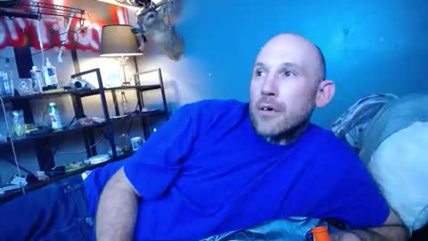 Snapshot of nuckl3deep chatting on 11/04/25, 12:43 nuckl3deep online show from 11/04/25, 12:43