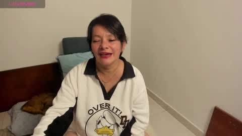 Snapshot of nuit_rose chatting on 01/08/25, 04:34 nuit_rose online show from 01/08/25, 04:34