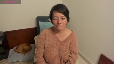 Snapshot of nuit_rose chatting on 01/12/25, 05:13 nuit_rose online show from 01/12/25, 05:13