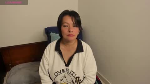 Snapshot of nuit_rose chatting on 03/04/25, 01:45 nuit_rose online show from 03/04/25, 01:45