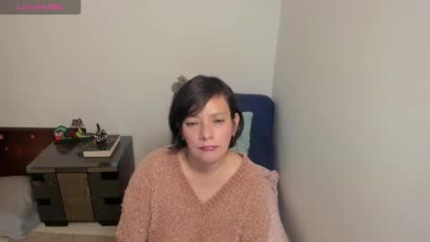 Snapshot of nuit_rose chatting on 09/20/25, 02:34 nuit_rose online show from 09/20/25, 02:34