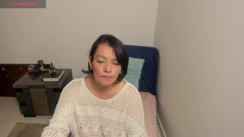 Snapshot of nuit_rose chatting on 10/08/25, 01:58 nuit_rose online show from 10/08/25, 01:58