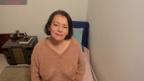 Snapshot of nuit_rose chatting on 10/12/25, 02:21 nuit_rose online show from 10/12/25, 02:21