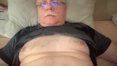 nukiss online show from 11/18/25, 09:36