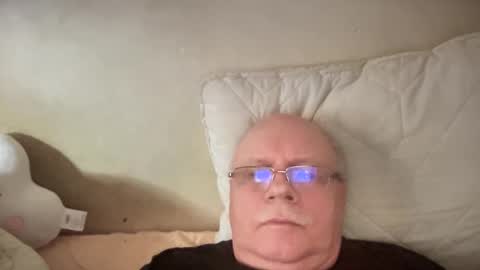 nukiss online show from 11/26/25, 10:38