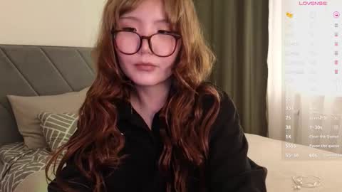 Snapshot of nullgirll chatting on 03/20/26, 12:26 Erica online show from 03/20/26, 12:26