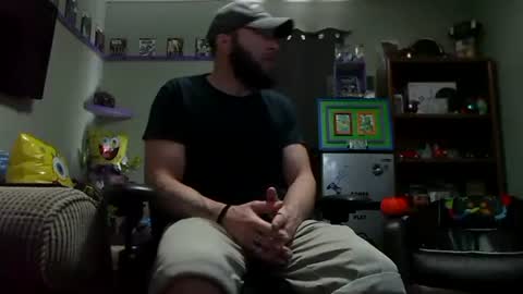 Awwwww Hey Sweetie Pies. Welcome To The Sweetie Pie Lounge. Enjoy The Dad-Cast. SweetCorny Fun-loving Dad Talk. online show from 11/01/25, 08:11