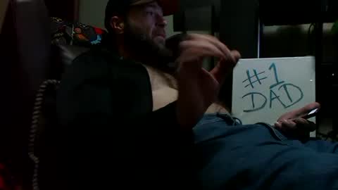 Awwwww Hey Sweetie Pies. Welcome To The Sweetie Pie Lounge. Enjoy The Dad-Cast. SweetCorny Fun-loving Dad Talk. online show from 12/15/25, 06:01