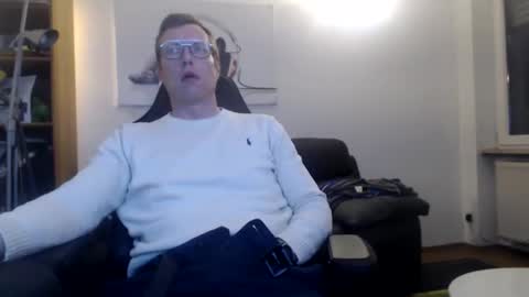 nursefan online show from 12/15/25, 06:34