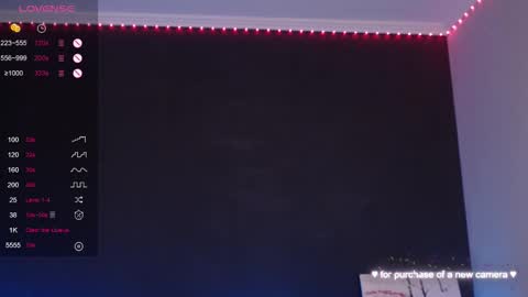 Snapshot of nutsy_kitty chatting on 10/19/25, 08:53 nutsy_kitty online show from 10/19/25, 08:53