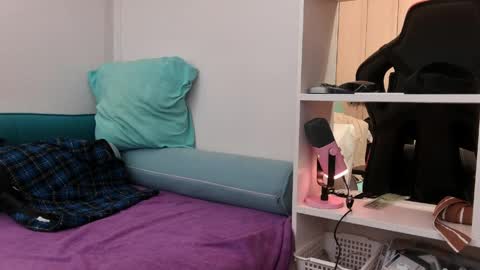 Nuttyowo online show from 04/24/26, 09:34